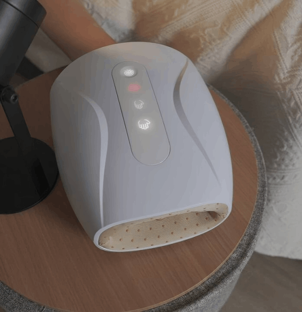 Nooro Hand Massager user Sharon M.