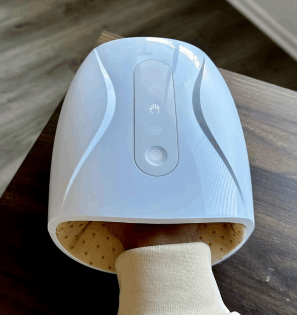Nooro Hand Massager user Doris R.